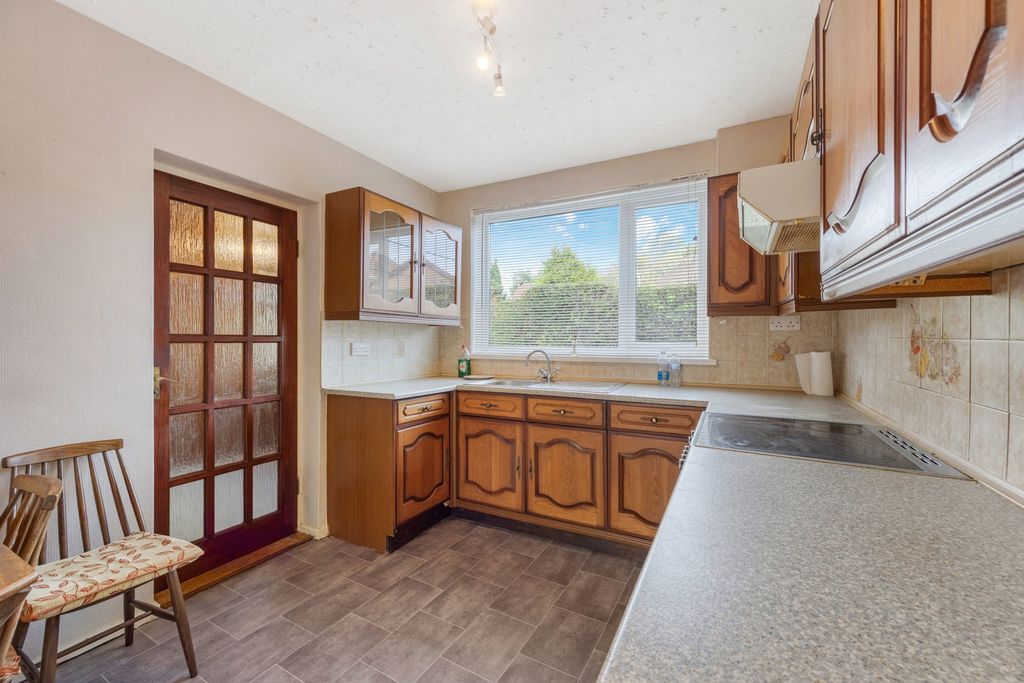 Property photo 3 of 19