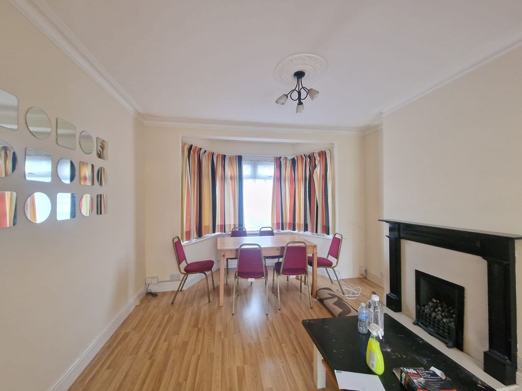 Property photo 3 of 15 Sudbury Heights Avenue  (15)