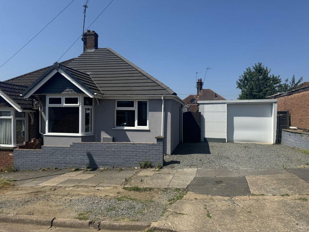 Property photo 1 of 14 Photo 6
