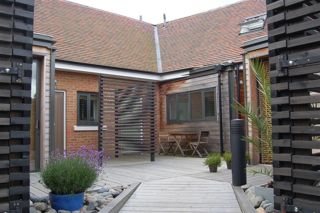 Property photo 1 of 5 Exterior
