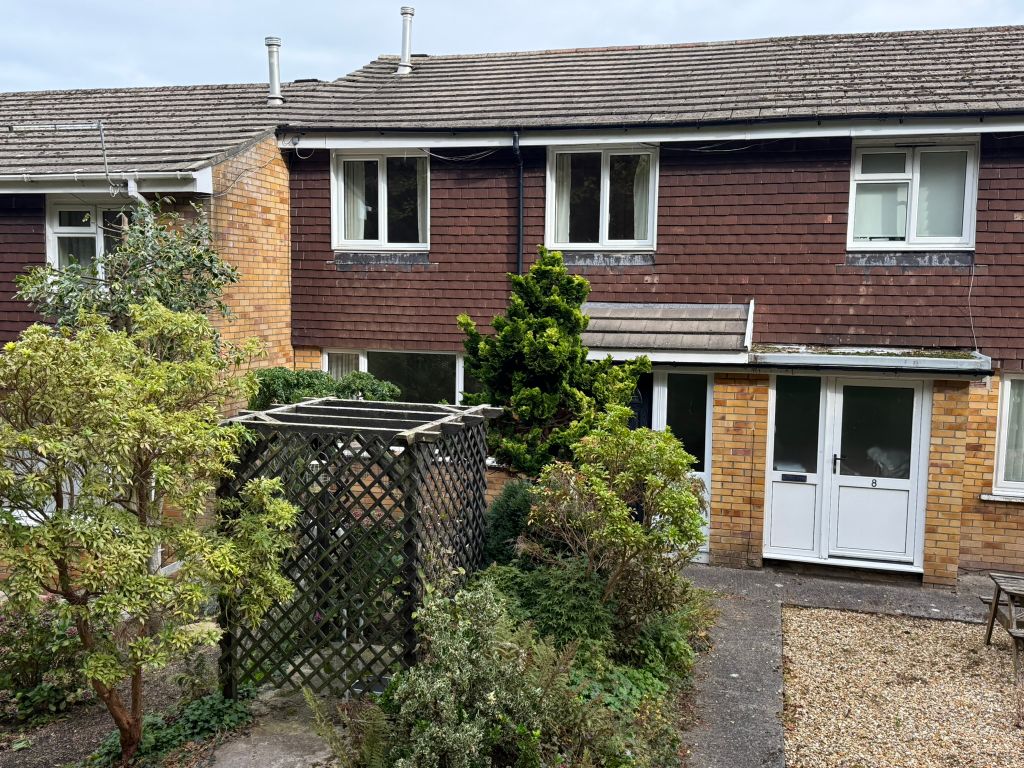 Property photo 1 of 8