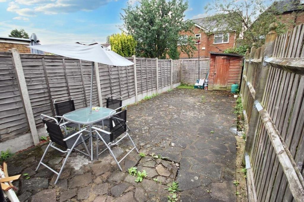 Property photo 2 of 9