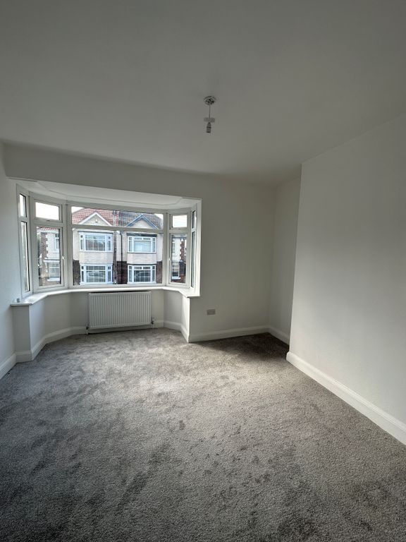 Property photo 2 of 18 Image