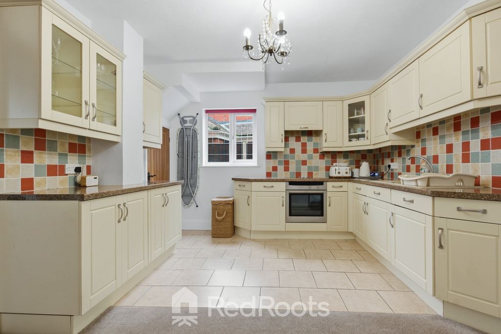 Property photo 2 of 27 4848222