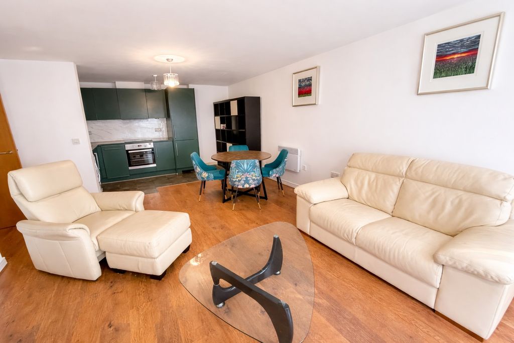 Property photo 2 of 13