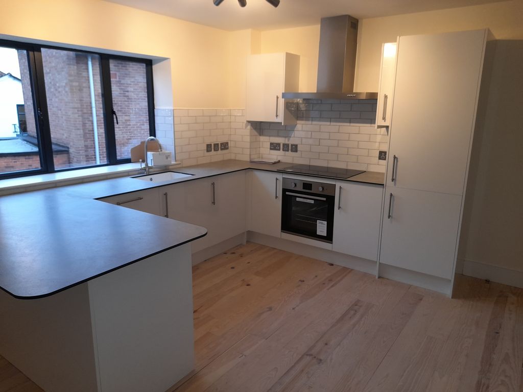 Property photo 2 of 5