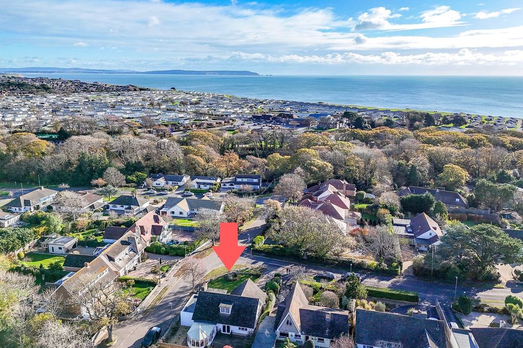 Property photo 3 of 9