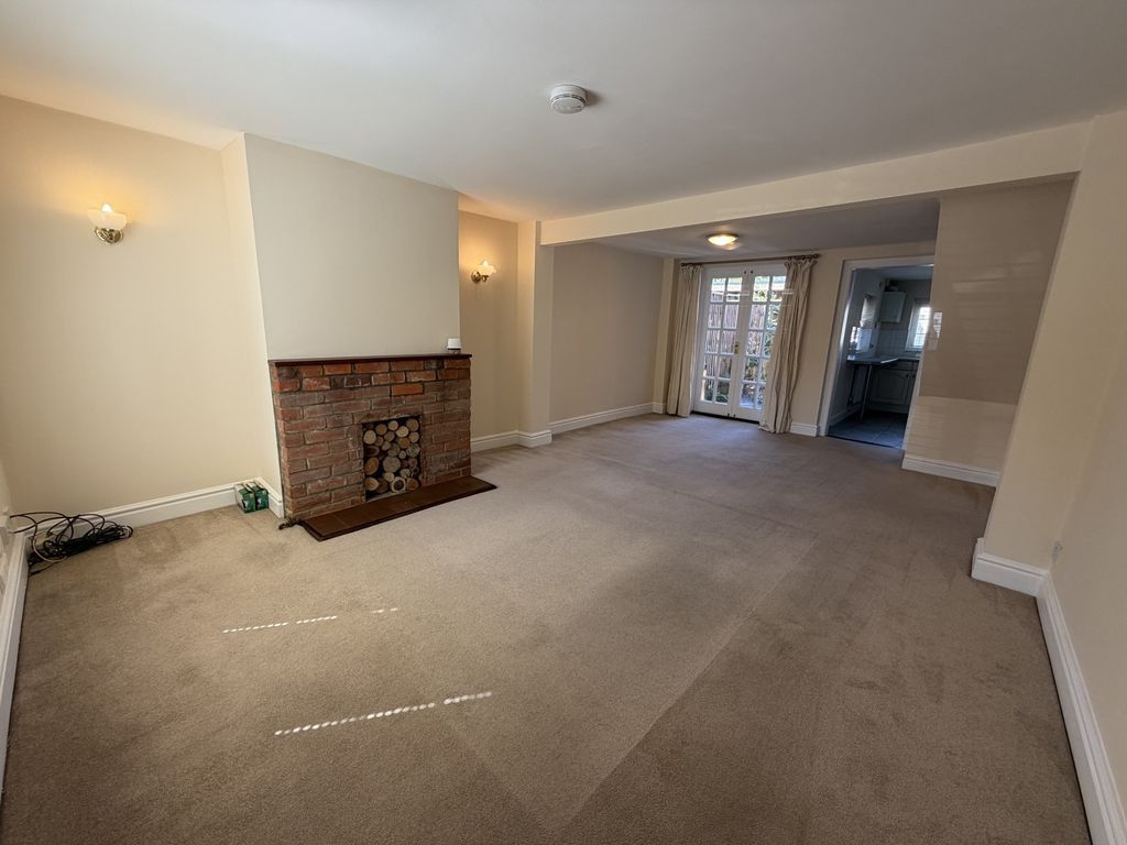 Property photo 2 of 9 Photo 6