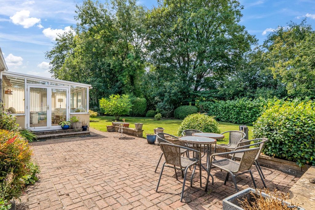 Property photo 2 of 19