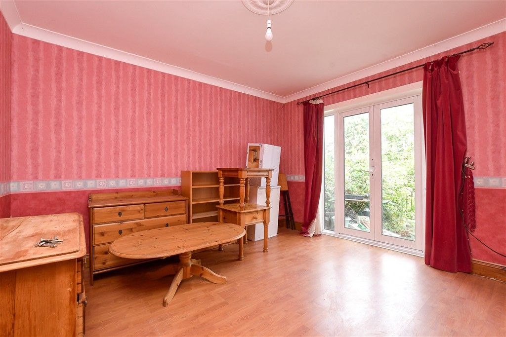 Property photo 3 of 17 Dining Room