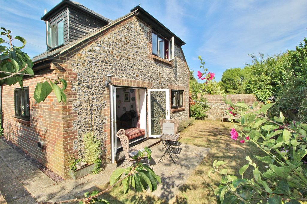 Property photo 2 of 20 Picture No. 31