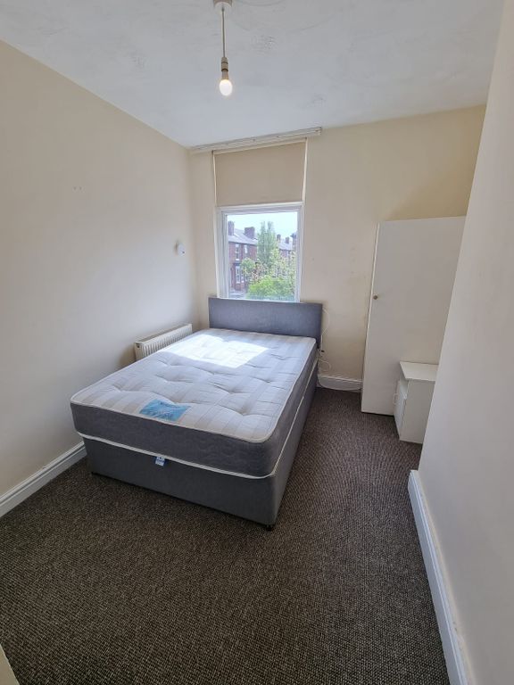 Property photo 1 of 4 Davenport Avenue