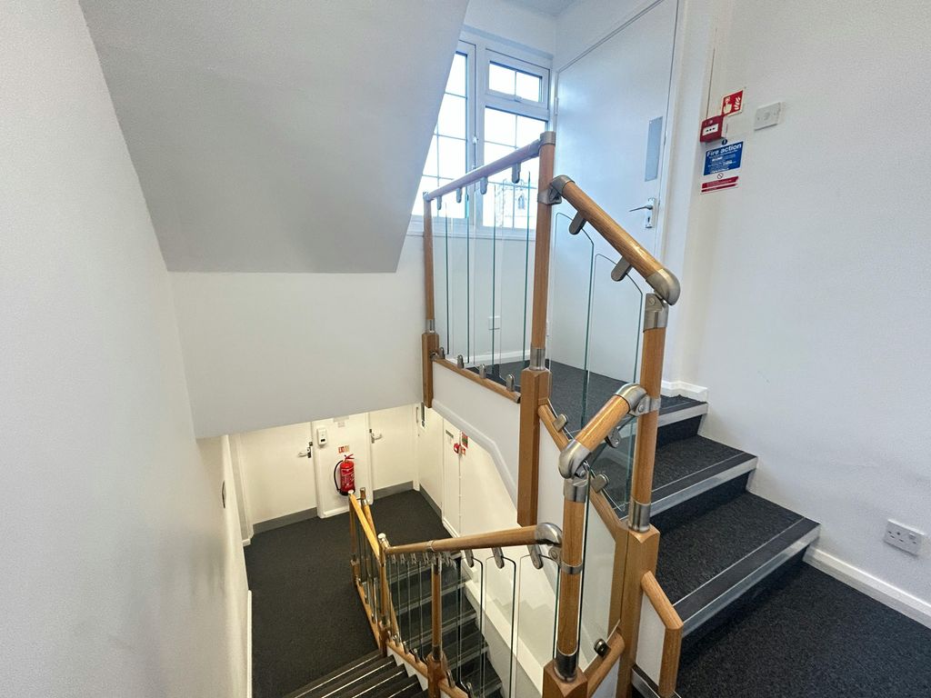 Property photo 3 of 8 Img_2595.Jpg