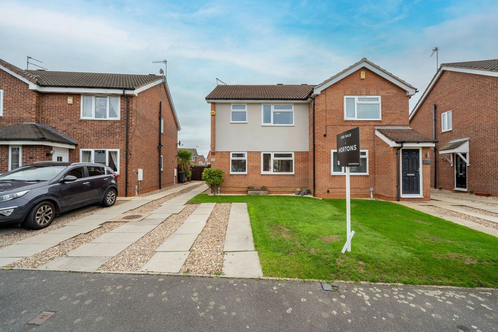 Property photo 2 of 22