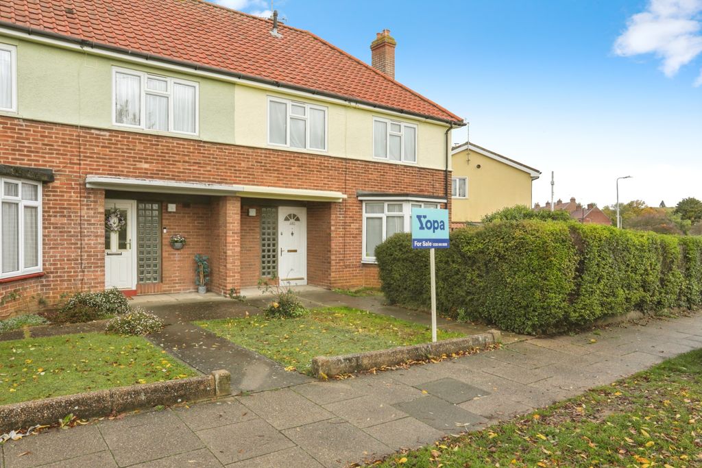 Property photo 1 of 20 Front