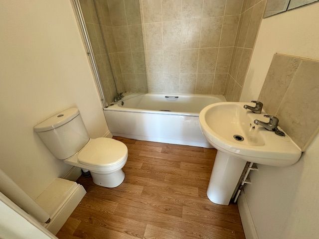 Property photo 2 of 15 Image