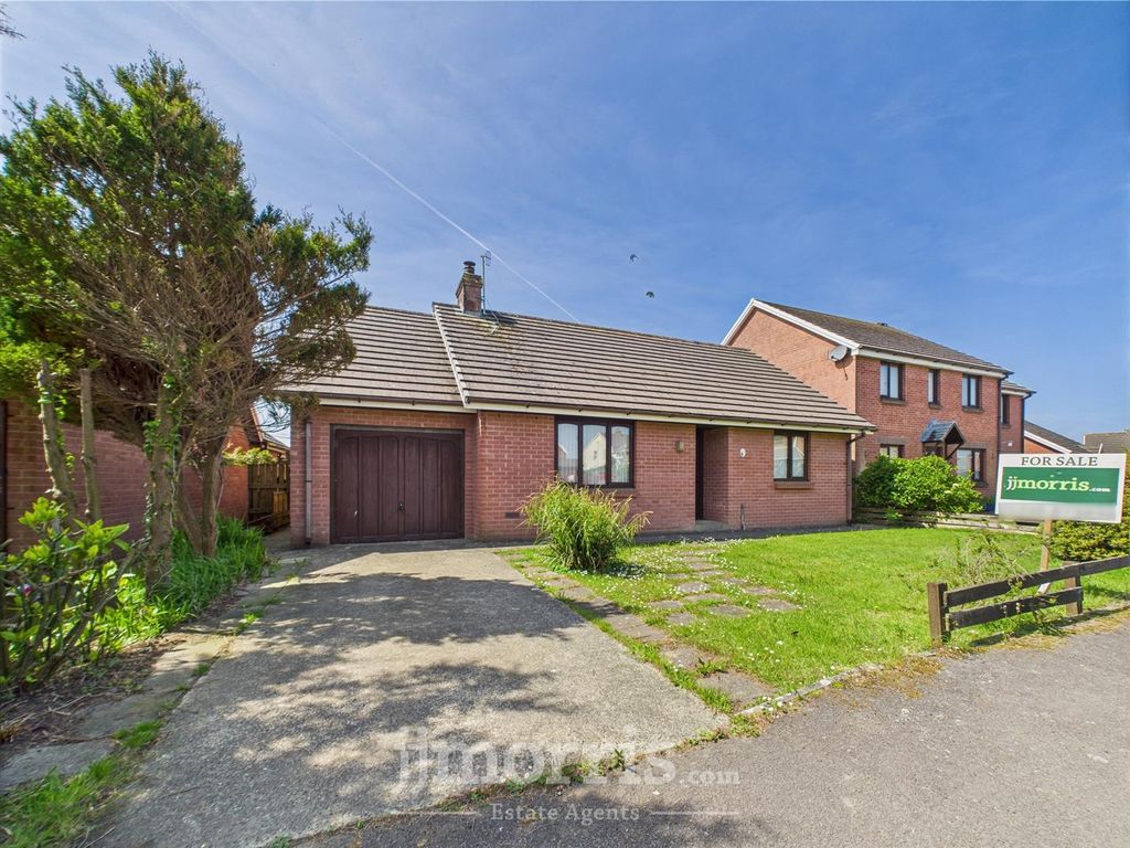 Property photo 1 of 13 Cam02122G0-Pr0303-Still002.Jpg