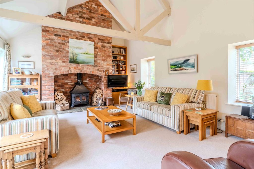 Property photo 3 of 16 Picture No. 53