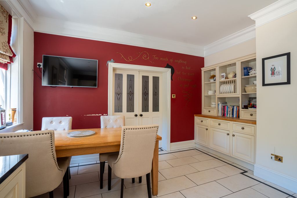 Additional image 7 of 6 bed detached house to rentComberton Road DY10