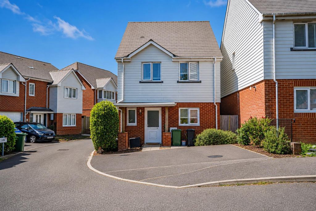 Property photo 1 of 18 5De75Fea-Fcd3-4412-A25d-97E4410c515d.Png