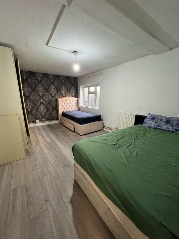 Property photo 3 of 10 Gallery