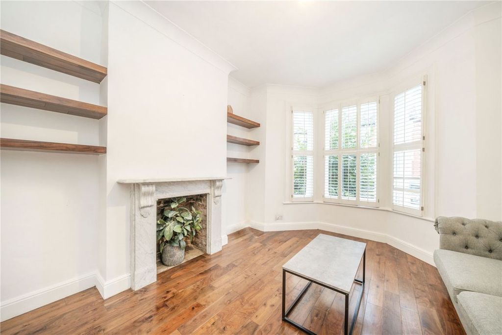 Property photo 2 of 6