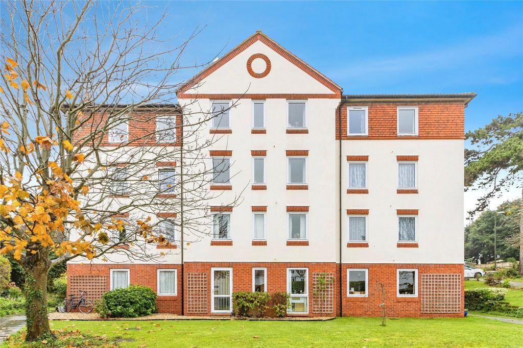 Property photo 1 of 13 Picture No. 16