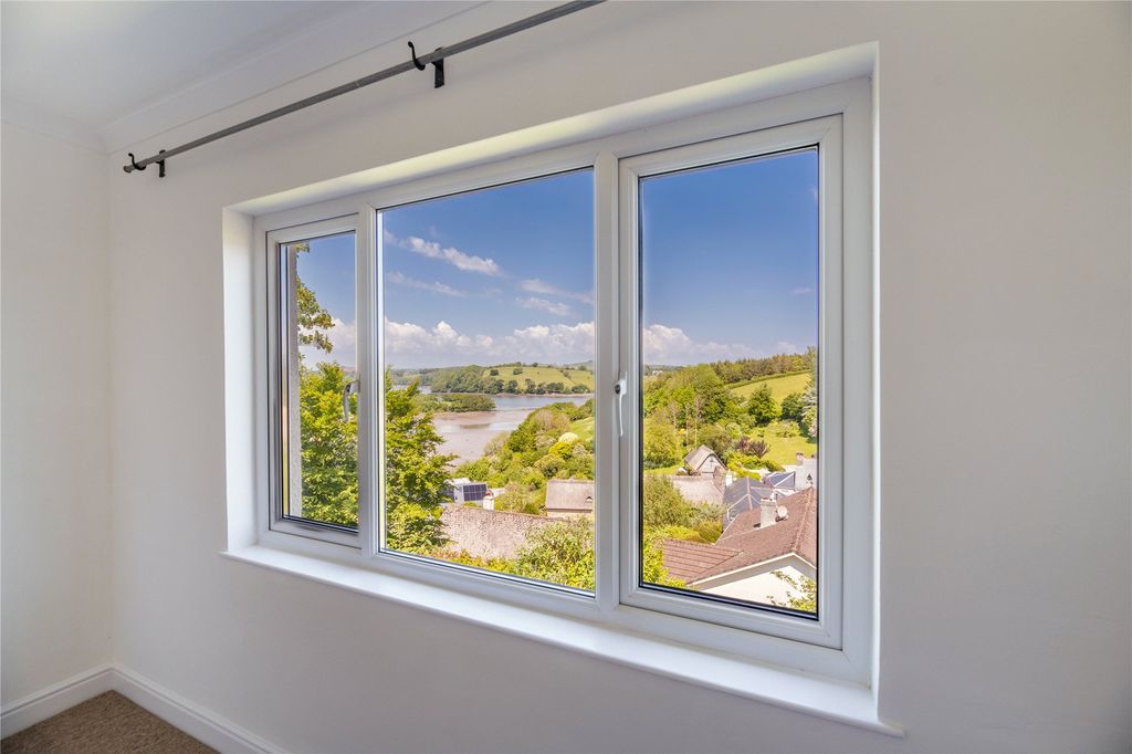 Property photo 2 of 13 Picture No. 05