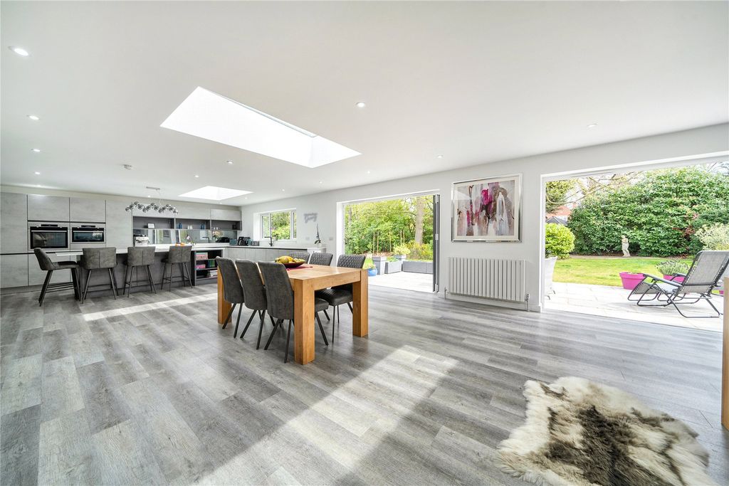 Property photo 3 of 25 Picture No. 21