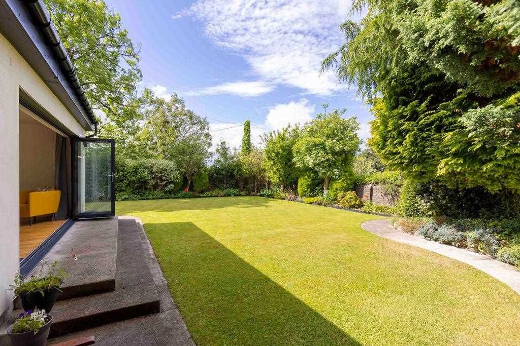 Property photo 3 of 33