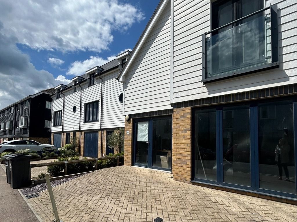 Property photo 1 of 4 Photo 2