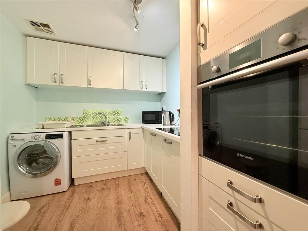 Additional image 4 of 2 bed flat for saleCrosslet Road, Dumbarton G82