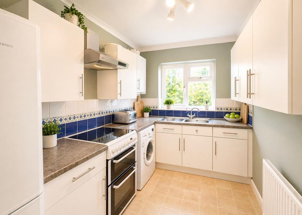 Property photo 2 of 14 8.Png