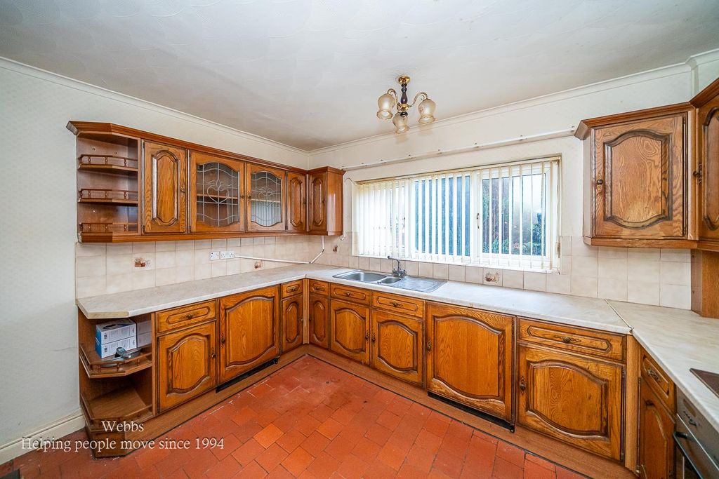 Property photo 2 of 22 Webbs-3.Jpg