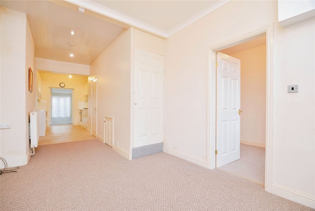 Property photo 2 of 18 Picture No. 03