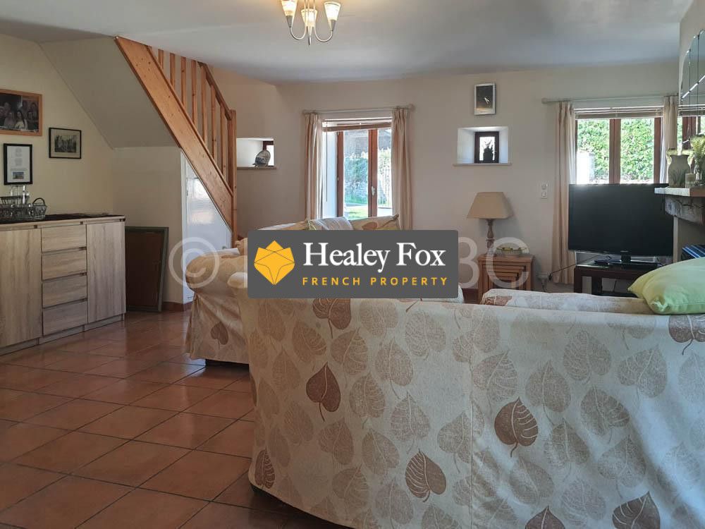 Property photo 2 of 17