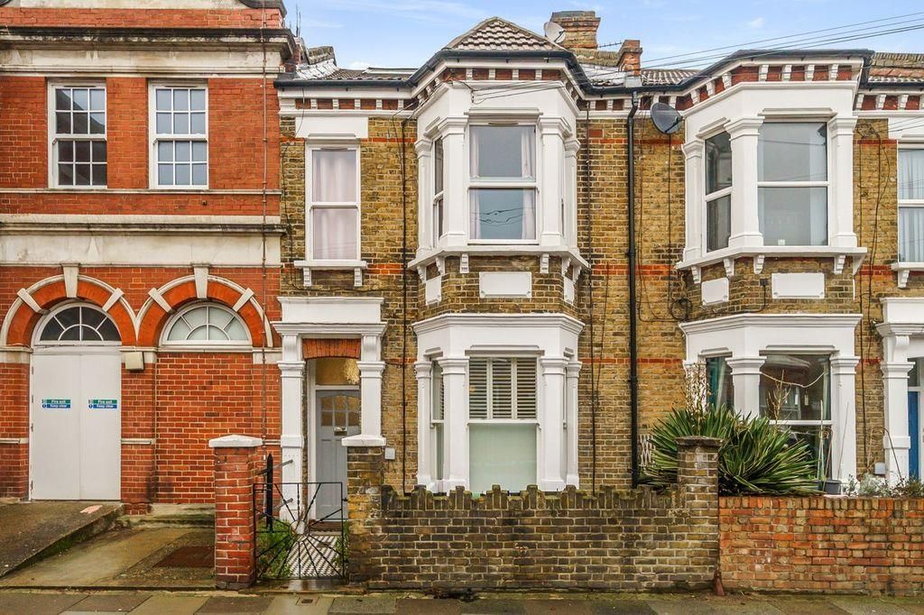 Property photo 1 of 10 External