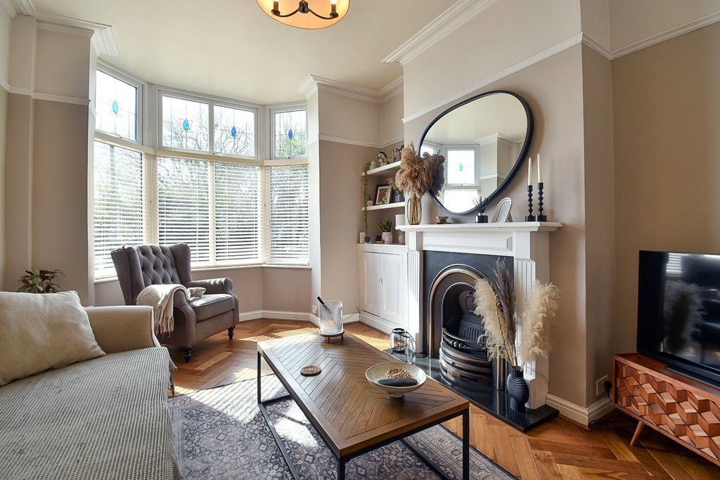 Property photo 3 of 20