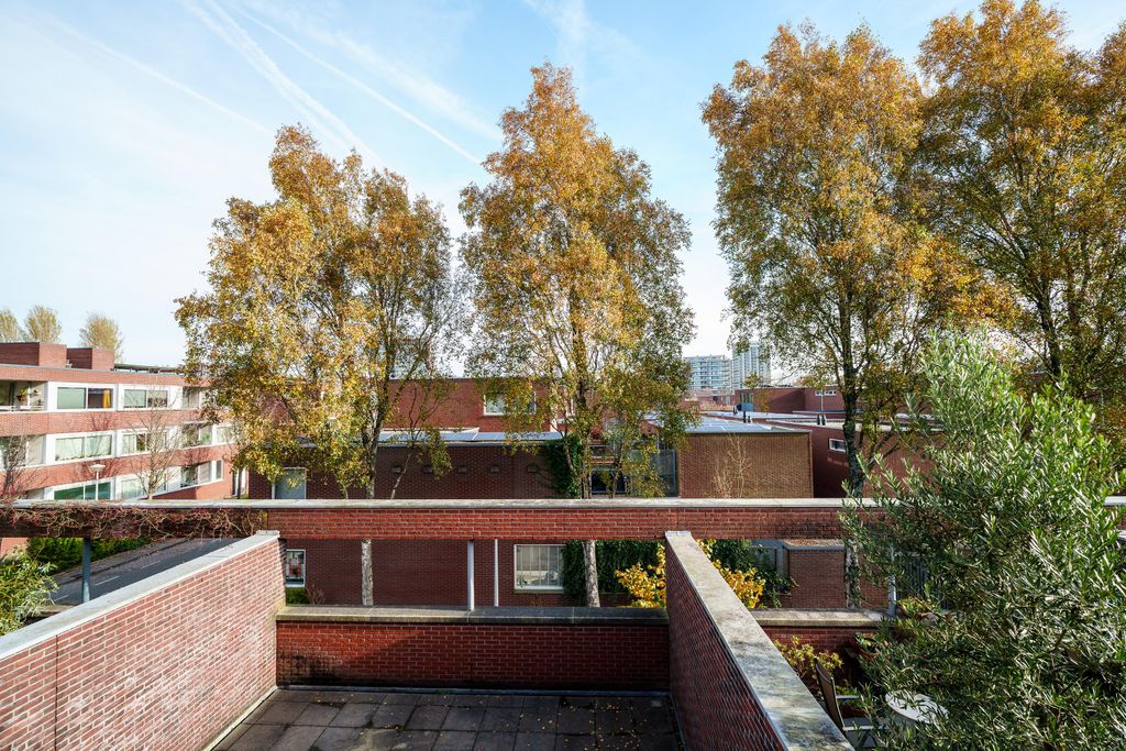 Property photo 3 of 50