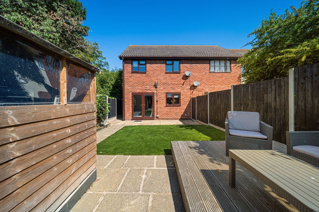 Property photo 2 of 12 3237213