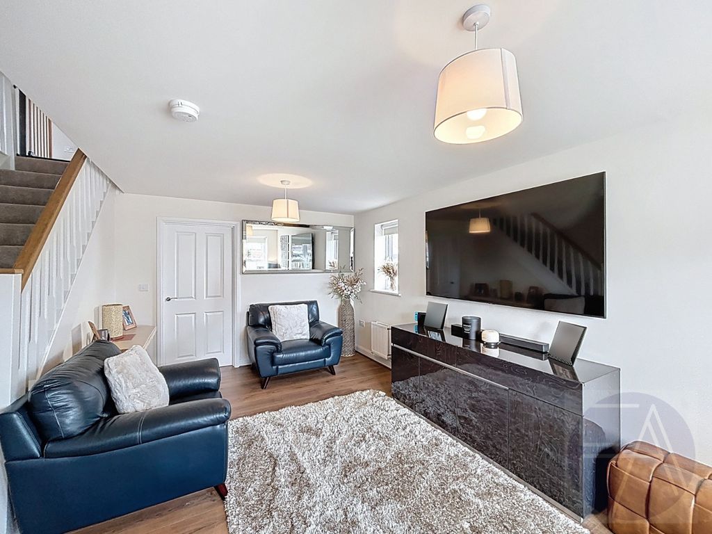 Property photo 3 of 28 4415233