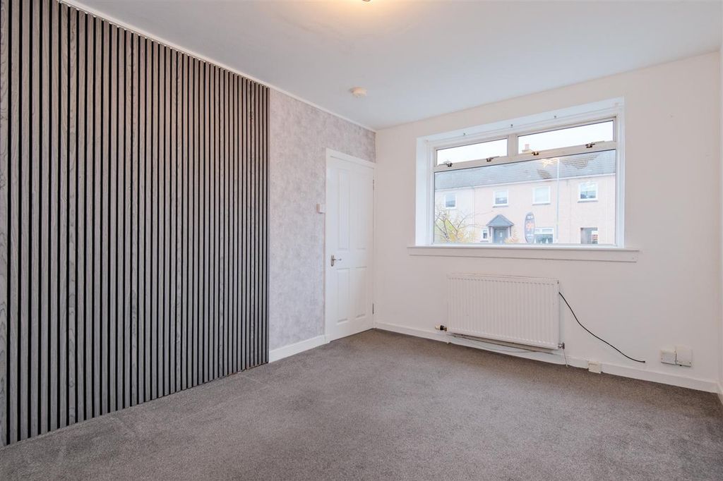 Property photo 2 of 21 Lounge