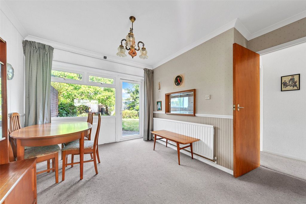 Property photo 3 of 21 Dining Room