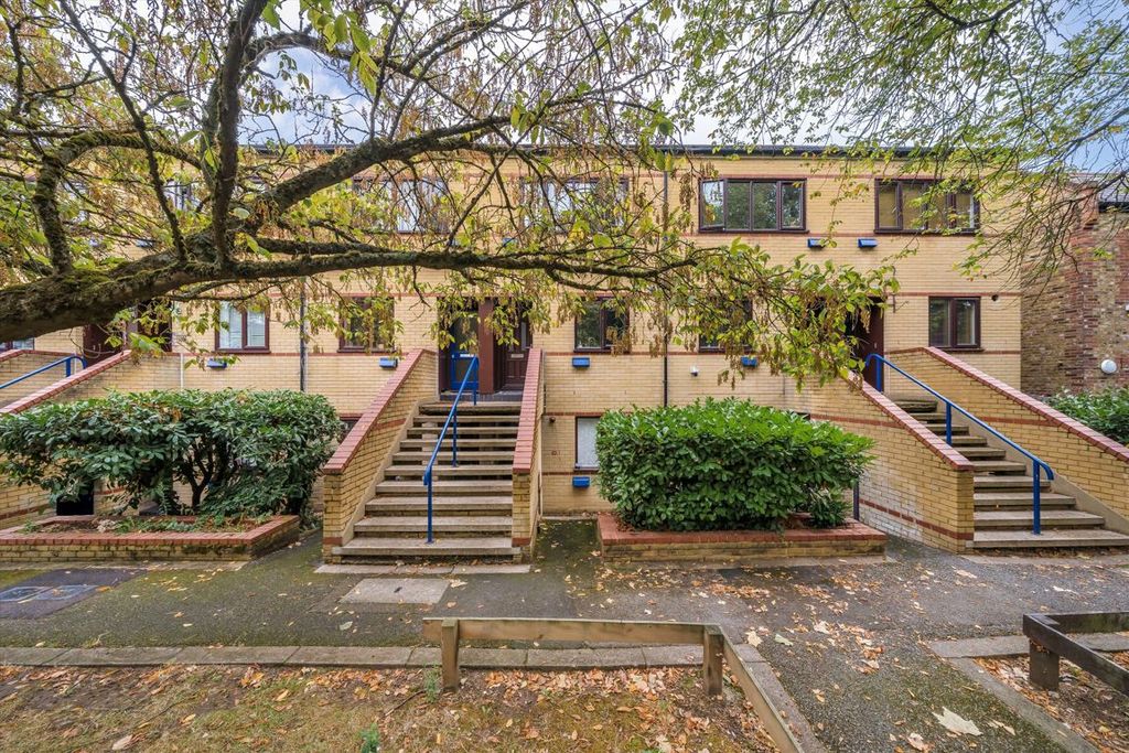 Property photo 1 of 4