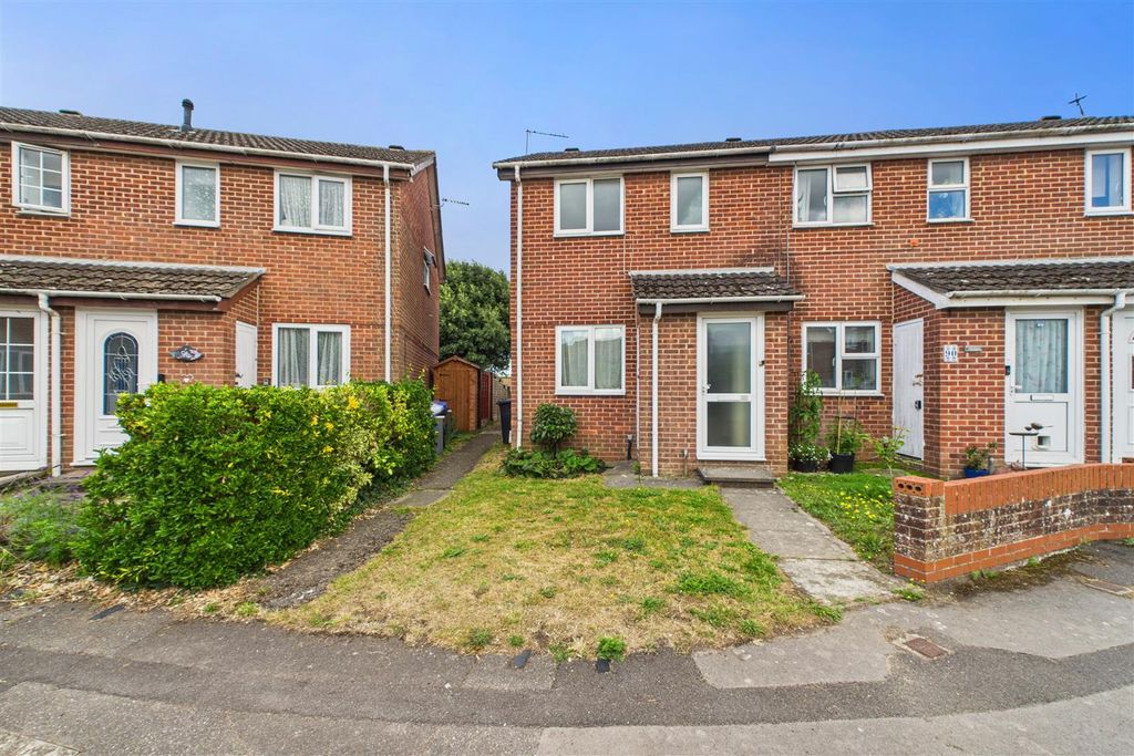 Property photo 1 of 12 Cam01894G0-Pr0206-Still013.Jpg