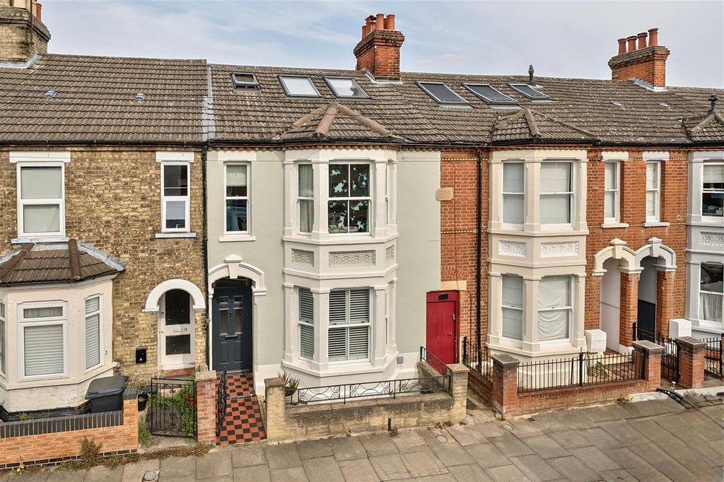 Property photo 1 of 19 Main Picture