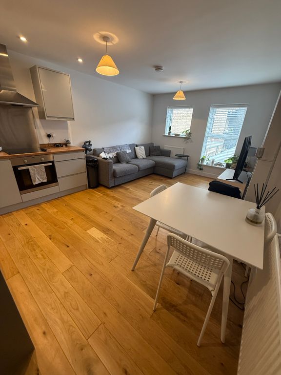 Property photo 3 of 6