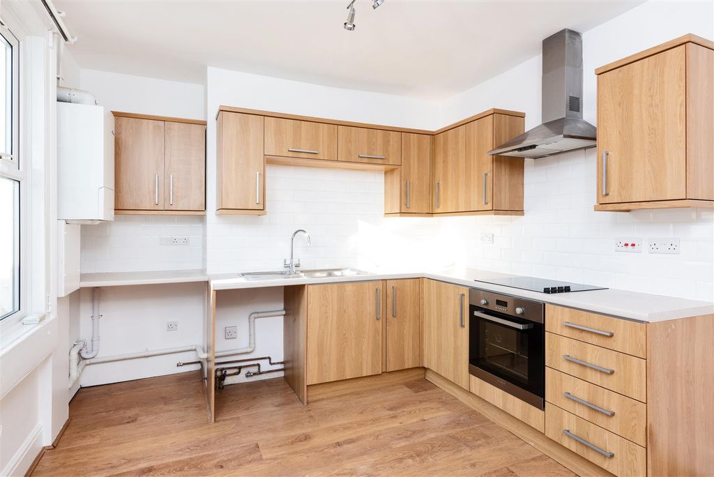 Property photo 3 of 15 5 Brooklyn Road, Bath, Ba1 6Tf-6.Jpg