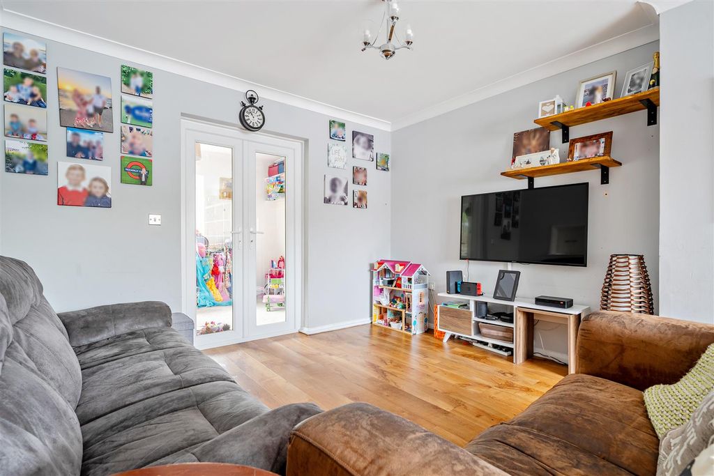 Property photo 3 of 26 1357601-17-68d67613A64c2.Jpg