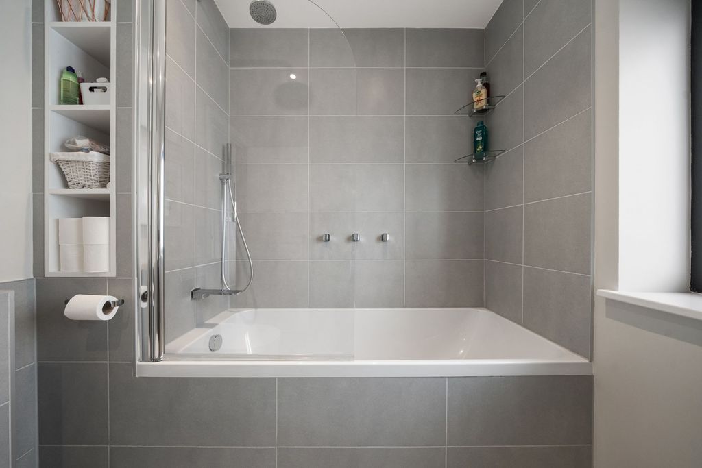 Additional image 15 of 6 bed detached house for saleEdgwarebury Lane, Edgware HA8